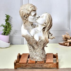 Resin Romantic Love Couple Statue