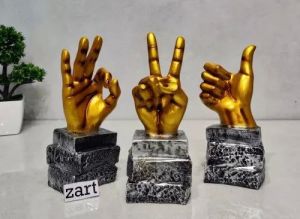 Polyresin Hand Sign Showpiece