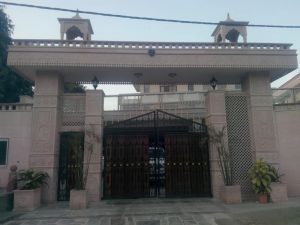 Light Brown Sandstone Gate