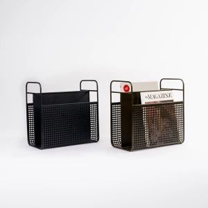 LEAP MAGAZINE HOLDER