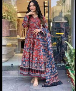 WOMEN Anarkali Kurti Set With Dupatta Mehrun Chanderi Print