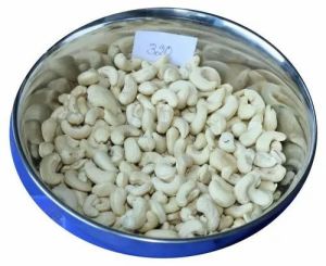 W 320 Cashew Nuts