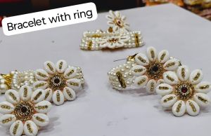 Modern Artificial Flower Ring Bracelet