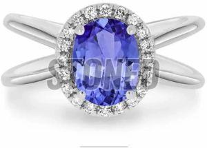 Beautiful & Bold Oval Tanzanite Ring For Women