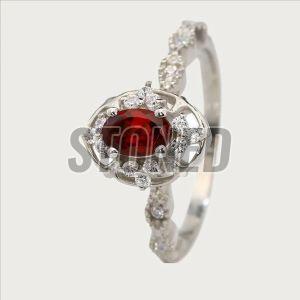 Ladies 925 Sterling Silver Garnet Ring