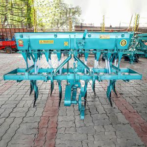 9 Tynes Seed Drill Machine