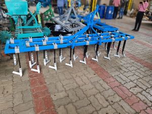 Clamp Model Soyabean Dora Cultivator