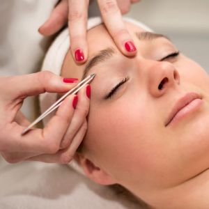 GB-3020 Slant Tip Tweezer Plucker for Eyebrows