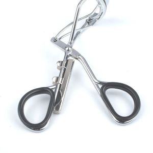GB-3026 Eyelash Curler with Non Slip Handle