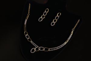 Art No. 315 Short Diamond Necklace Set