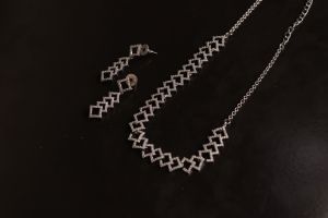 Art No. 422A Short Diamond Necklace Set