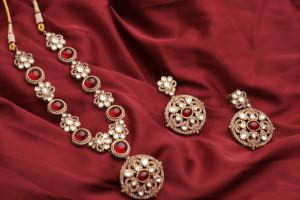 Art No. 930 Short Kundan Necklace Set