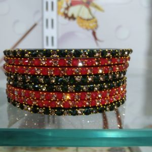 8 Pcs Red and Green Stone Work Daily Wear Lac Bangle Set