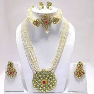 artificial jewellery set