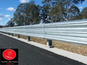 Thrie Beam Crash Barrier