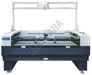 CO2 Laser Cutting Machine