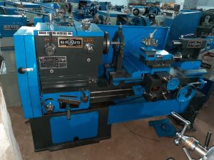 6 Feet Semi Gear Head Lathe Machine