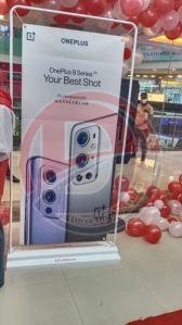 Glass Frame Roll Up Standee