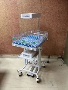 Single Surface Phototherapy Wth Trolley