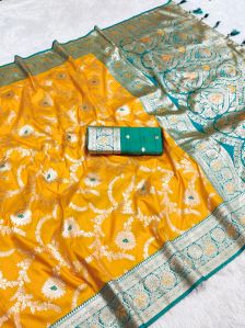 Ladies Designer Jacquard Silk Saree