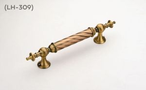 LH 309 Door Handle