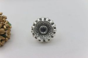 Women Grab Amazing Silver Designer Ring 0001