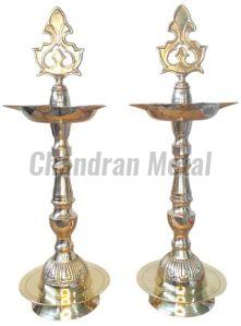 Brass Handcrafted Kuthu Vilakku