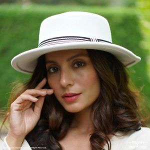 White Woolen Flat Top Fedora Women Hat With Removable Ribbon Belt