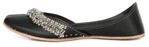 Ladies Black Premium Jewel Jutti