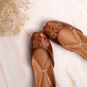 Leather Mojari