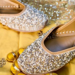Ladies Stylish Mojari