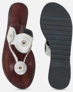 Silver Strap Kolhapuri Chappal