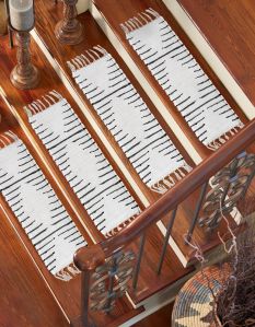 0\' 9 X 2\' 6 Hand Woven Chindi Cotton Stair Tread Rug