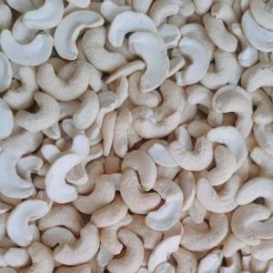JH 1/2 Cashew Nuts