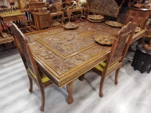 Walnut Wood Dinning Table with Chairs