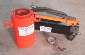 Hydraulic Jacks