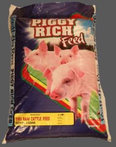 Piggy Rich Pig Feed