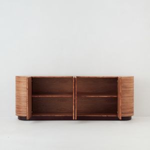 Pervari Buffet Table
