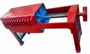 14 Plate Shree Ganesh Mustured Oil Filter Machine