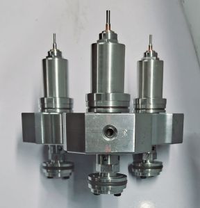 Hot Runner Single Cavity Tip Type Valve Gate