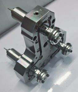 Hot Runner Single Cavity Tip Type Valve Gate