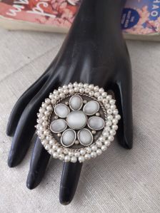 Ladies German Silver Beaded Ring