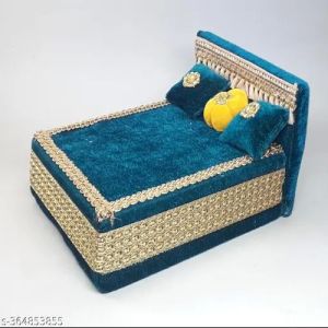 Trendy Puja Bed