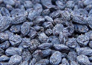 Dried Black Grapes