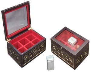 Rectangular Polished Wooden 6 Compartment Box