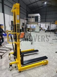Straddle Manual Pallet Stacker