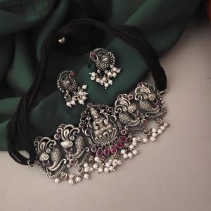 Women Red Oxidised Temple Choker Set