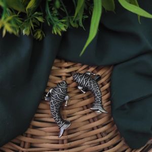 Women Silver Replica Fish Earcuff Women Earrings