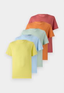 men plain t shirt