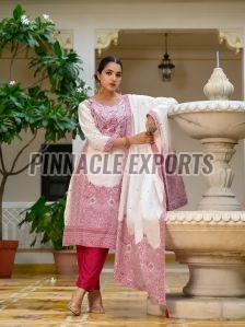 Ladies Pink And White Viscose Santoon Printed Suit Set